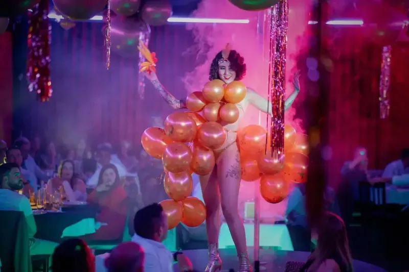 Restaurante Lingerie Porto - Espetáculo de Cabaré com Jantar - Main