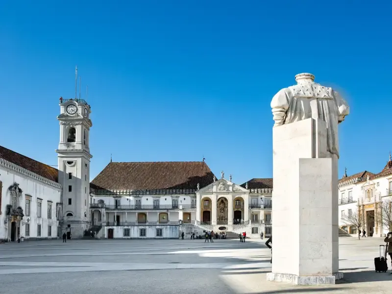 image 5 - Acesso exclusivo à Biblioteca Joanina e à Universidade de Coimbra – Todas as entradas incluídas!