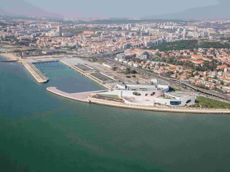 image 4 - Destaques de Belém - Passeio de helicóptero sobre Lisboa