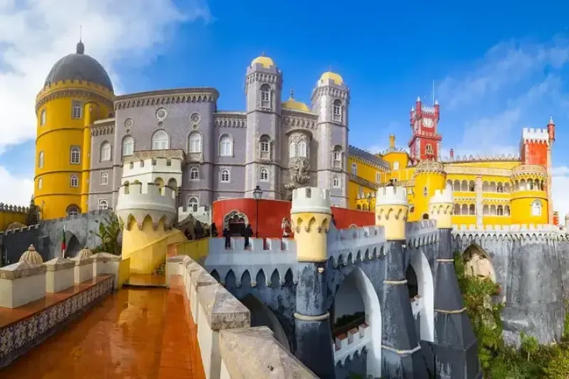 Sintra Pequeno Grupo com Regaleira, Palácio da Pena, Roca e Cascais - Main