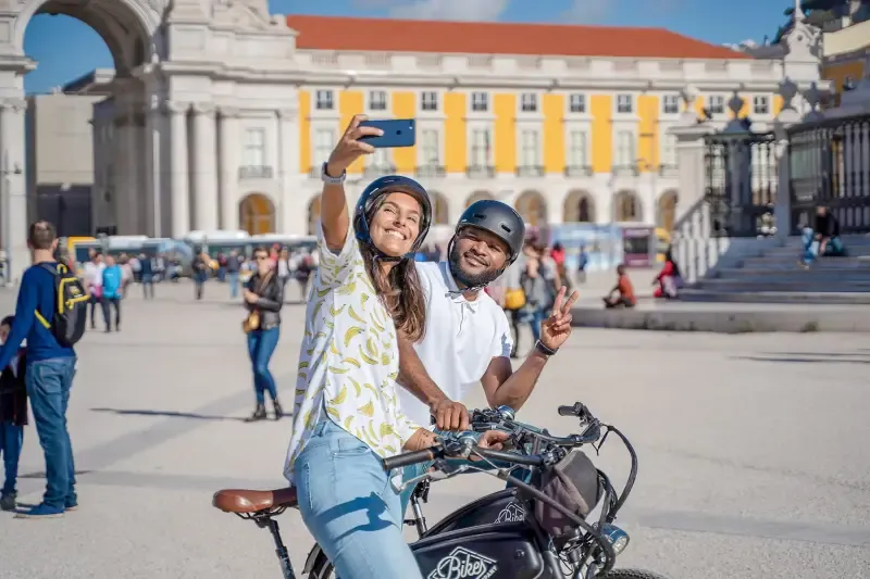 Lisbon E-Bike Guided Tour Commerce Square, Mouraria and Alfama - 2
