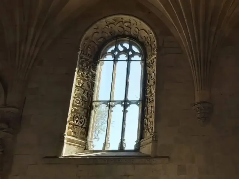image 4 - SKIP-THE-LINE: Jerónimos Monastery Guided Tour & Tickets
