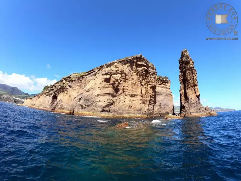 image 5 - PASEO EN BARCO POR EL ISLOTE DE VILA FRANCA DO CAMPO EN LAS AZORES
