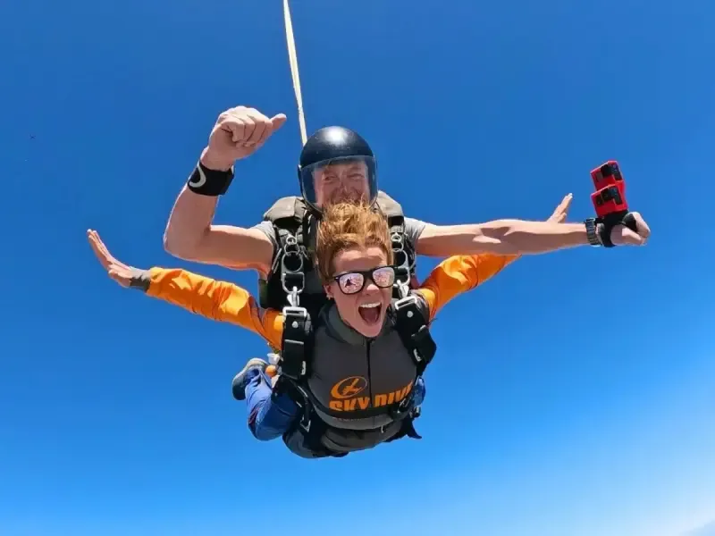 Skydive Algarve: Paracaidismo en tándem a 4.500 metros - 2