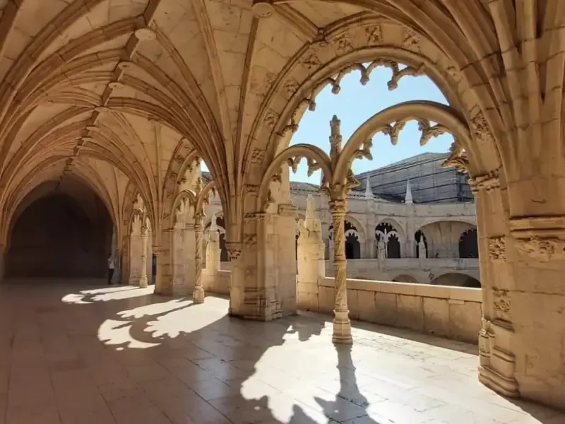 SKIP-THE-LINE: Jerónimos Monastery Guided Tour & Tickets - 2