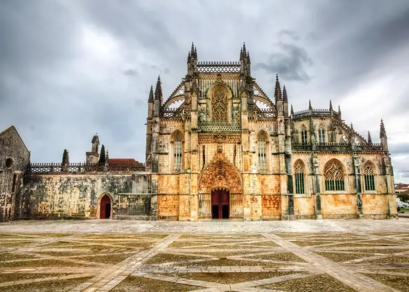 From Lisboa: Fátima, Batalha, Nazaré & Óbidos Private Tour - 2