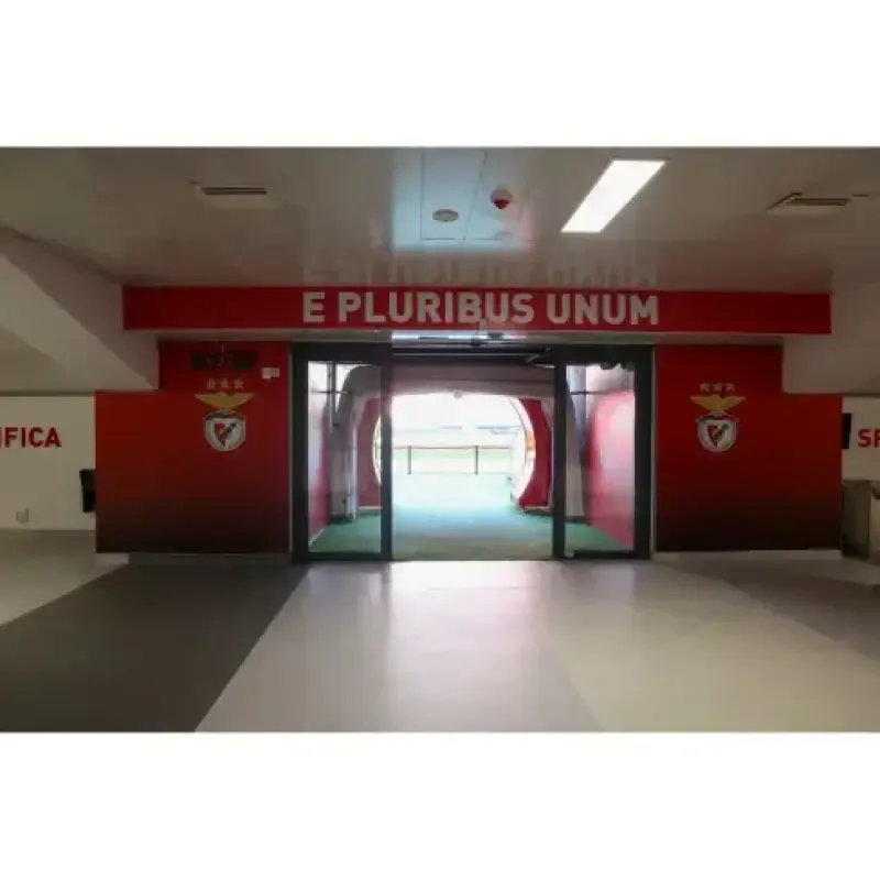 Museum & Stadium Tour Pack, with scarf and Red Snack Meal - 3