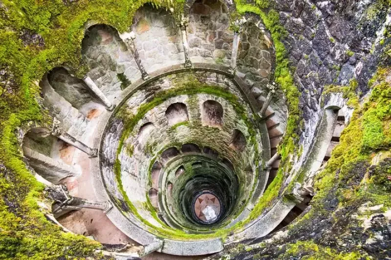 Sintra Pequeno Grupo com Regaleira, Palácio da Pena, Roca e Cascais - 2