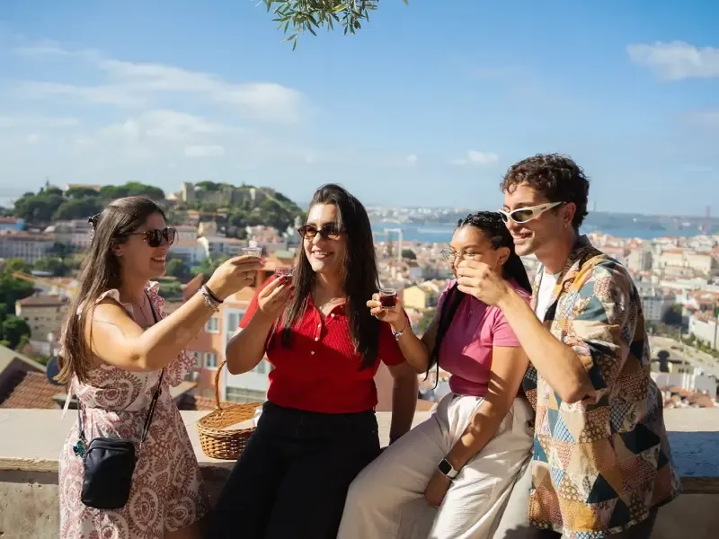 Lisbon: All Inclusive 5H TukTuk Tour - 2