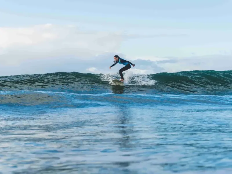 Clase privada de surf en Lisboa: ¡domina el arte del surf hoy! - 3