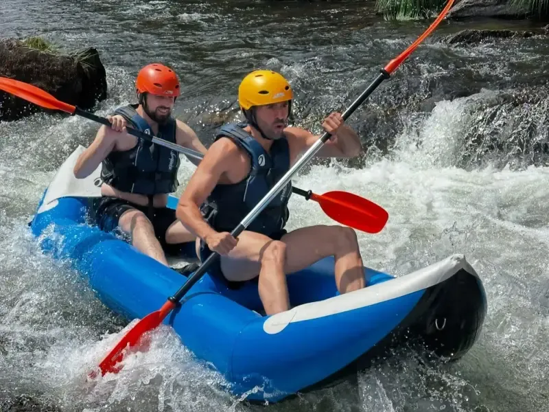 Passeios de canoa no rio Paiva, perto do Porto. - Main