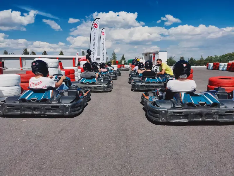 Aventura de Kart: Velocidade, Diversão e Emoção para Toda a Família - Main