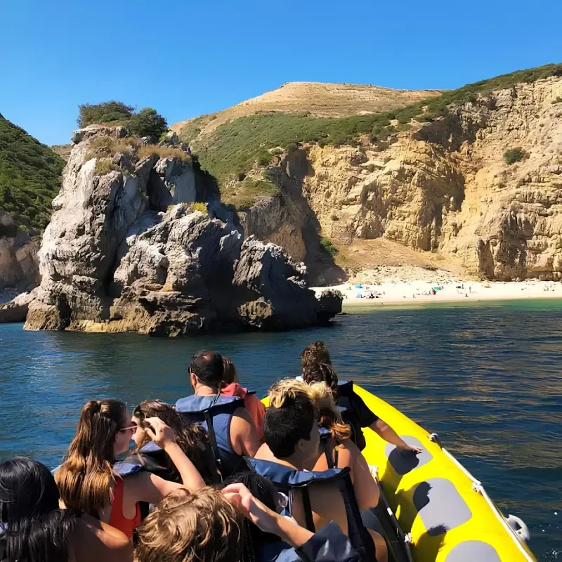 image 4 - Passeio de barco pelas praias secretas