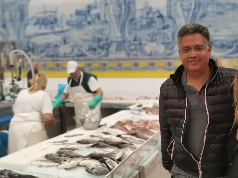Visita privada a Arrábida: Castillo de Palmela, arte en azulejos y experiencia en bodega. - 2