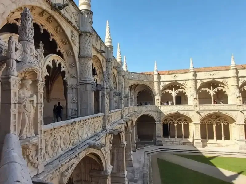 image 5 - SKIP-THE-LINE: Jerónimos Monastery Guided Tour & Tickets