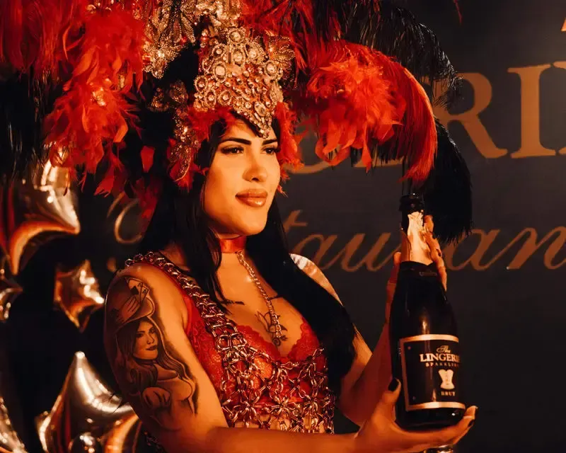 image 4 - Lisboa: Restaurante Lencería – Cena Sensual y Espectáculo de Cabaret