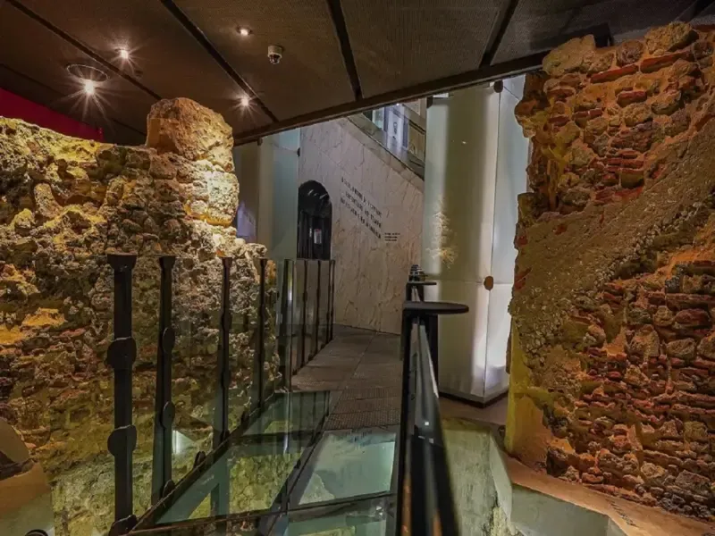 image 4 - Recorrido arqueológico a pie por Lisboa