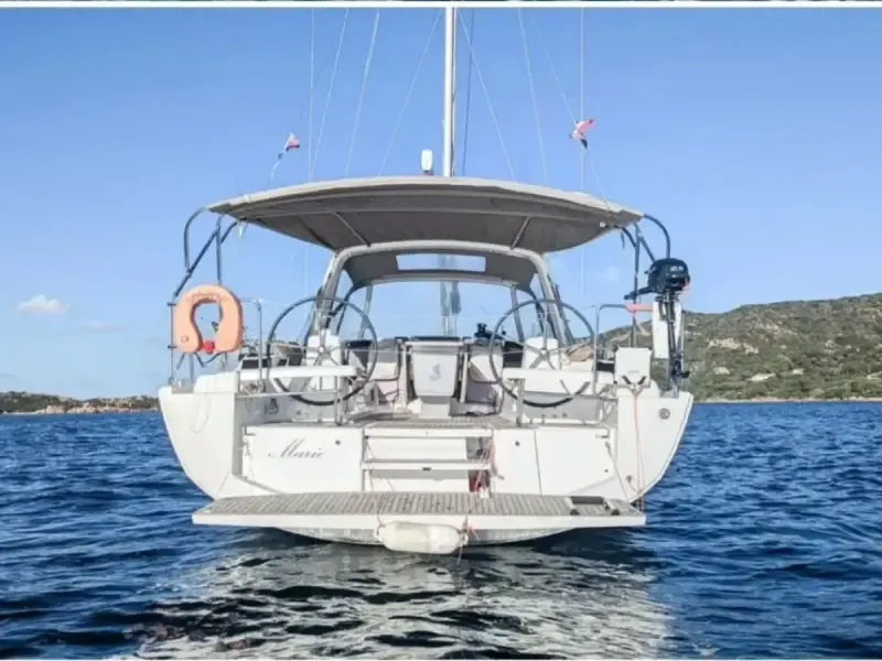 Aluguer de iate privado Beneteau Oceanis 41.1 - 2