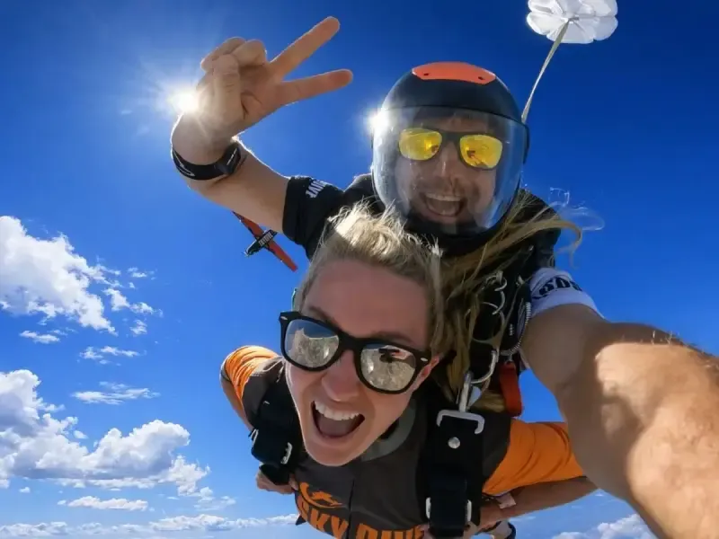 image 5 - Skydive Algarve: Paracaidismo en tándem a 4.500 metros