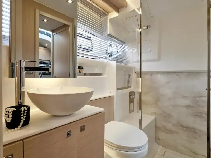 image 4 - Jeanneau DB43 - Aluguer de Iate Privado