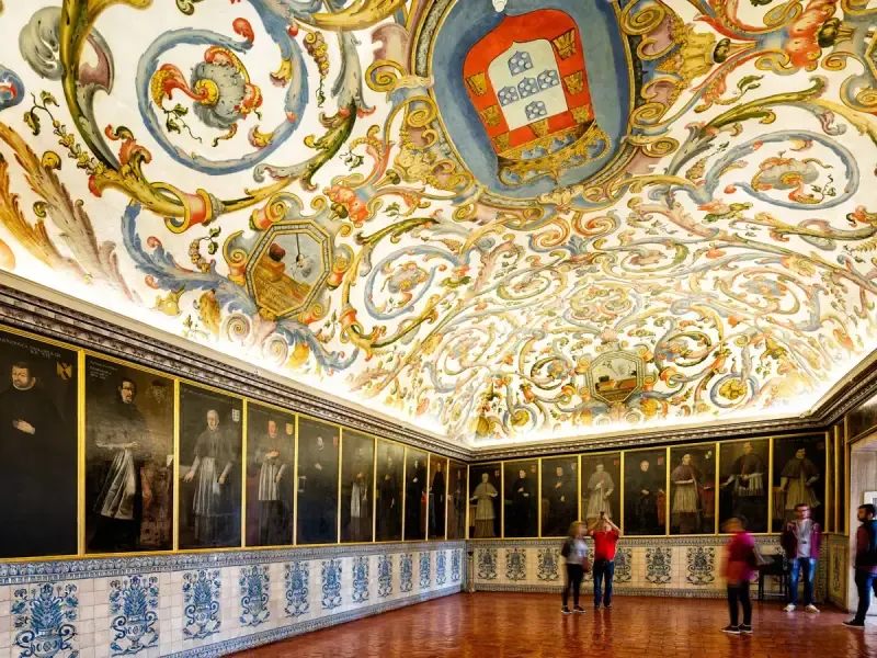 Acesso exclusivo à Biblioteca Joanina e à Universidade de Coimbra – Todas as entradas incluídas! - 2