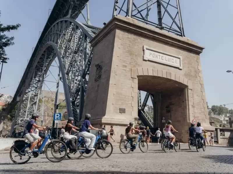 Passeio guiado de 3 horas pelos principais pontos turísticos do Porto em bicicleta elétrica - 3