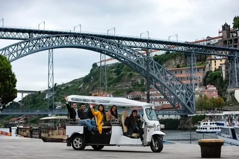 1.5-Hour Private Electric Tuk Tuk Sightseeing Tour Historic Porto - 2