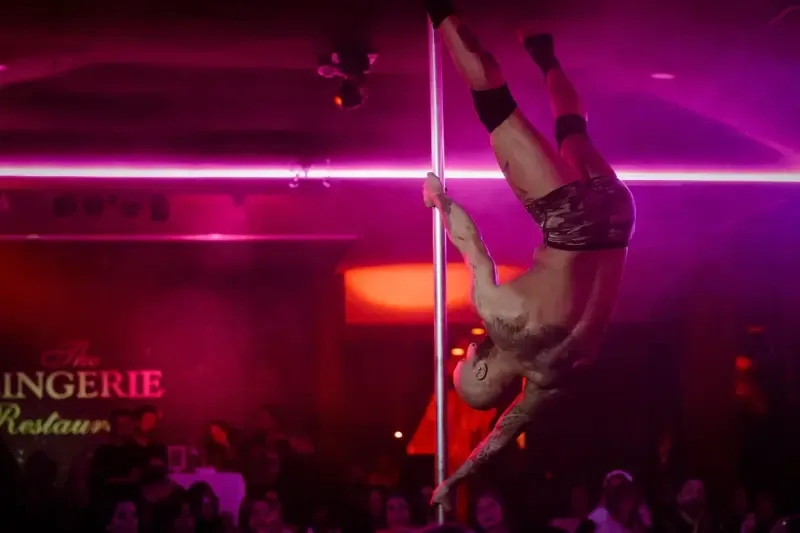 image 4 - Restaurante Lingerie Porto - Espetáculo de Cabaré com Jantar