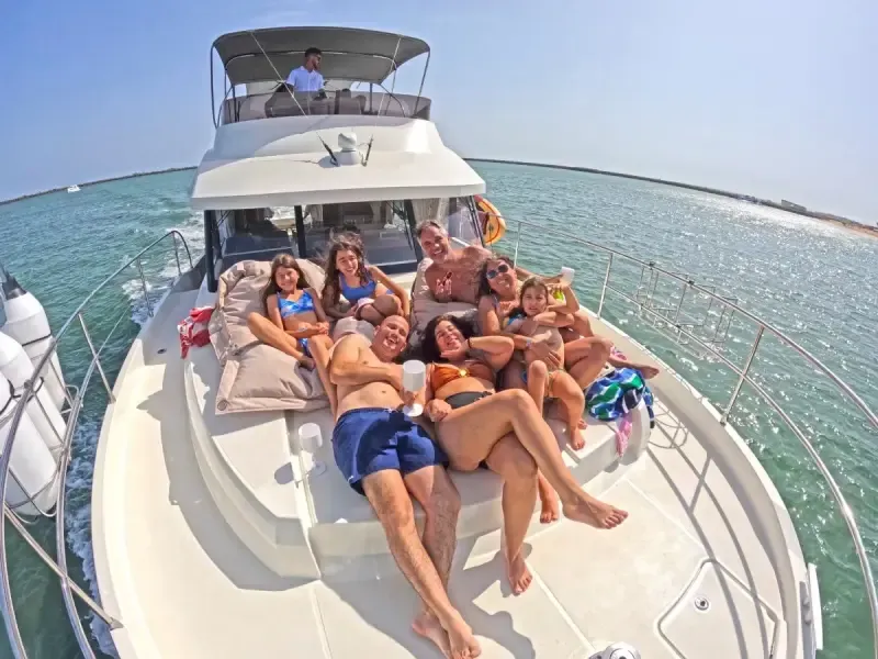 Alquiler de yates de lujo - Medio día por la mañana - Main