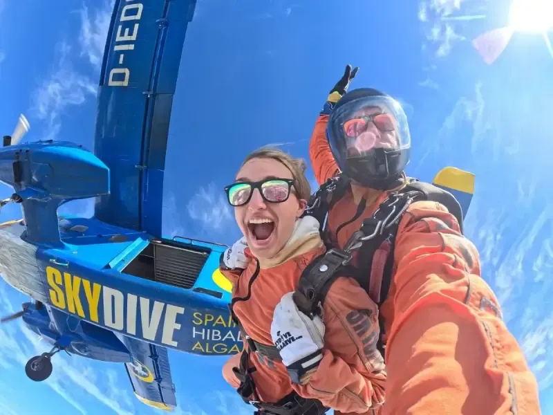Skydive Algarve: Paracaidismo en tándem a 3.000 metros - 3