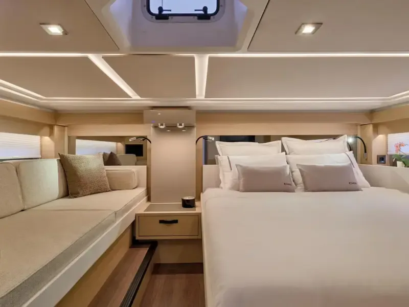 image 4 - Jeanneau DB43 - Alquiler de yates privados