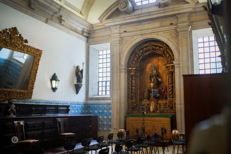 Porto: Espetáculo de Fado com Visita Guiada num Mosteiro Histórico - 2