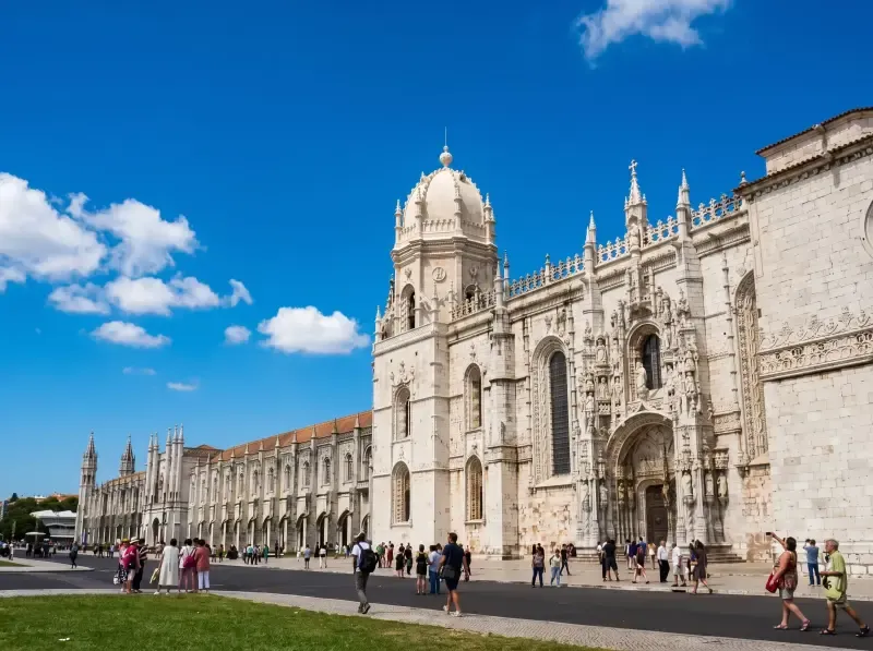 image 4 - Lisboa: Old Town, New Town & Belem Private Full-Day Tour