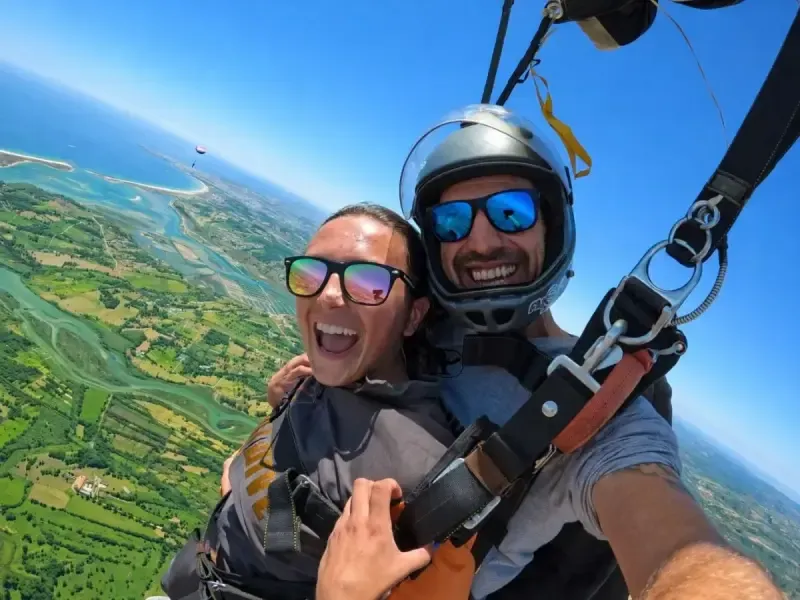 Skydive Algarve: Paracaidismo en tándem a 4.500 metros - Main