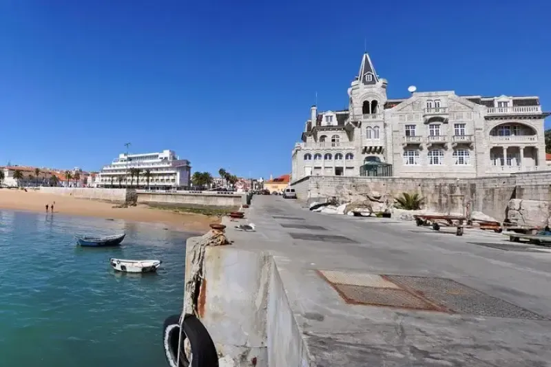 Sintra Pequeno Grupo com Regaleira, Palácio da Pena, Roca e Cascais - 3