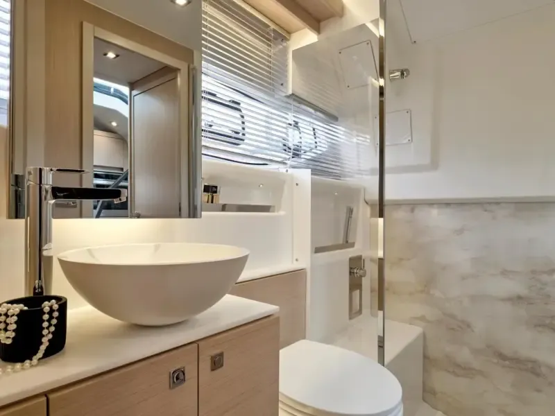 image 5 - Jeanneau DB43 - Alquiler de yates privados