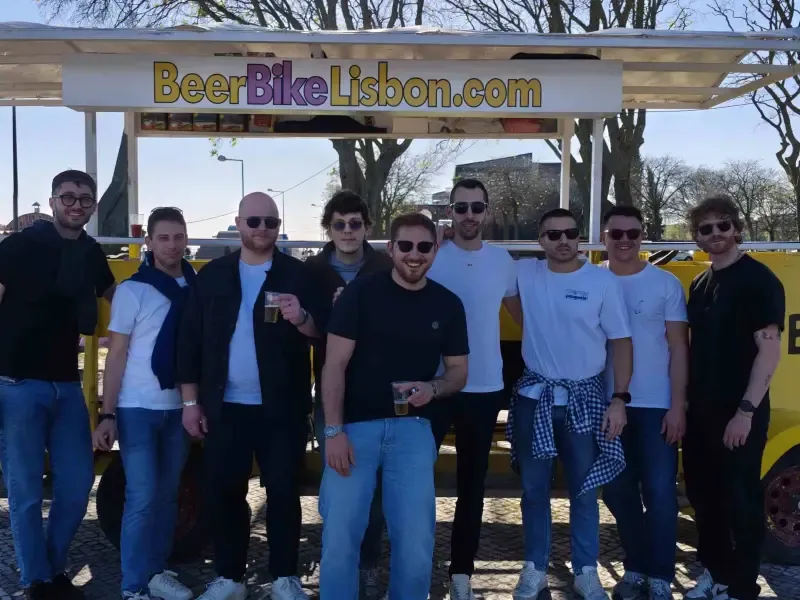 Lisbon: 1-Hour Beer, Sangria or Wine Bike Sightseeing Tour - 3