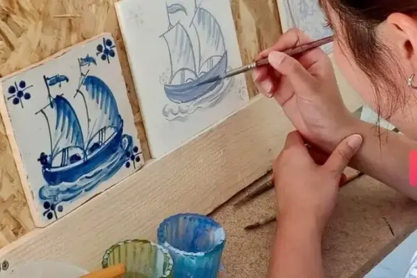 Exclusive Tiles Painting Workshop with Wine Tasting and Sesimbra Private Tour