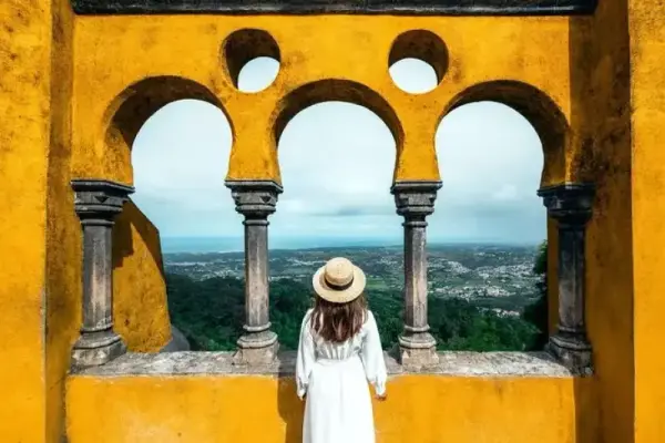 Visita privada a Sintra y Cascais: joyas ocultas con cata de vinos.
