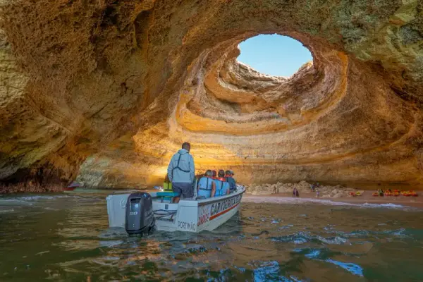 Benagil y Praia da Marinha: aventura en barco desde Carvoeiro