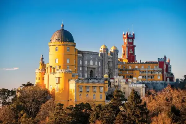 Descubre Sintra: Excursión privada exclusiva de medio día desde Lisboa
