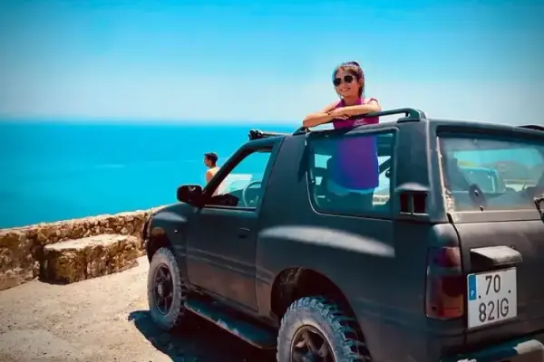 Tour privado en jeep 4X4 y picnic en la playa en Arrábida y Sesimbra desde Lisboa