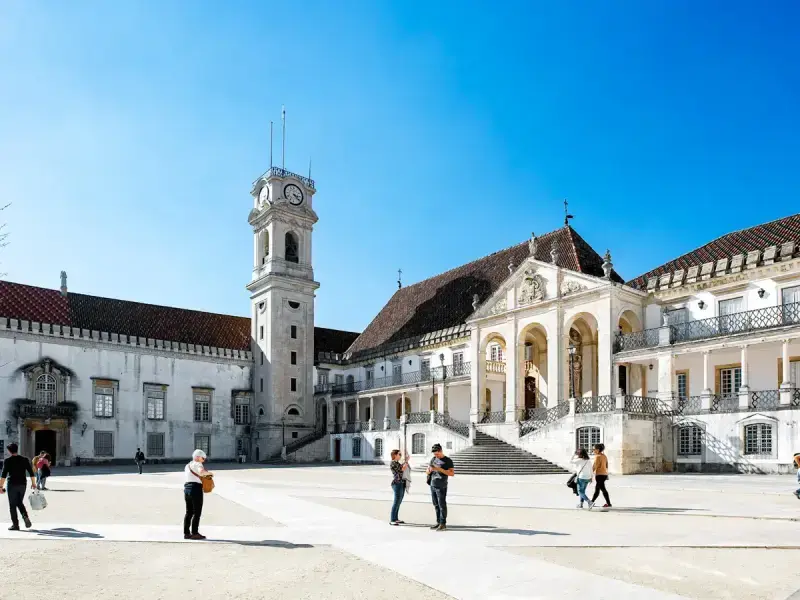 Acesso exclusivo à Biblioteca Joanina e à Universidade de Coimbra – Todas as entradas incluídas!