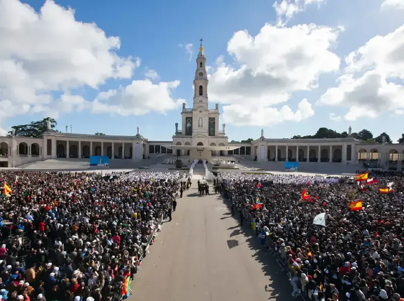 De Lisboa: Tour Privado Fátima, Batalha, Nazaré e Óbidos