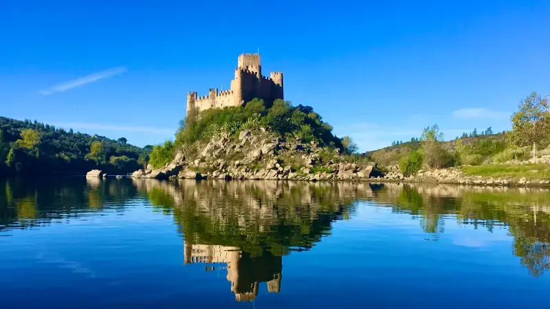 Excursão em pequeno grupo de Lisboa a Tomar para conhecer a história dos Cavaleiros Templários.
