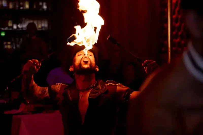 Lisbon: The Lingerie Restaurant – Sensual Dinner & Cabaret Show